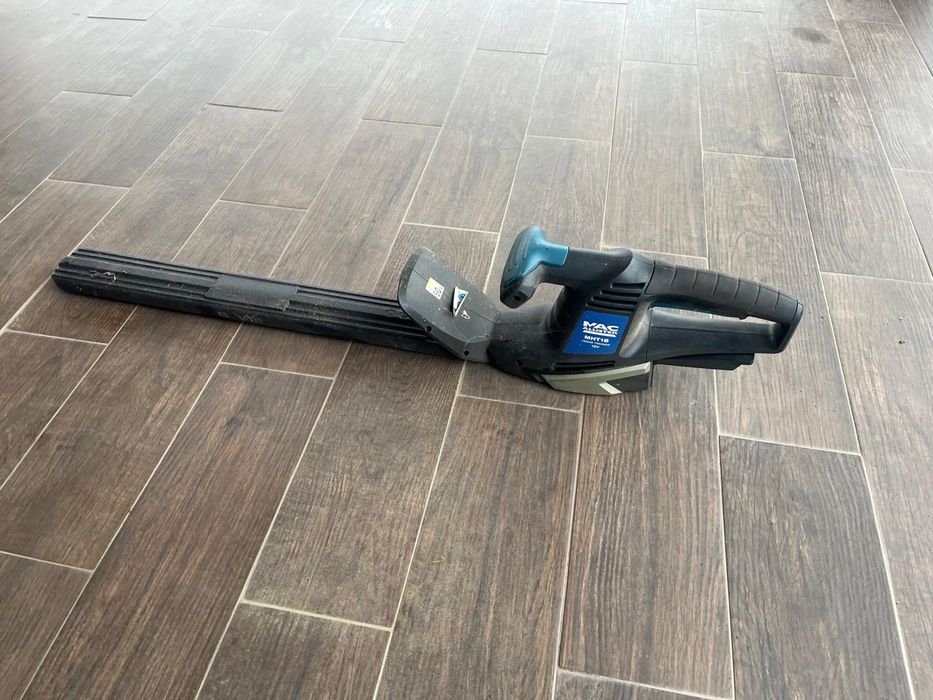 Trimer pentru gard viu