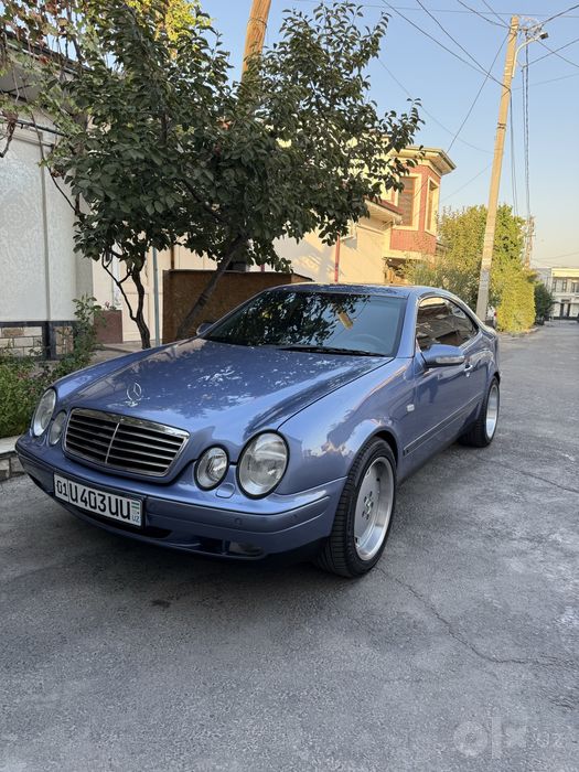 Mersedes benz clk320 kupee