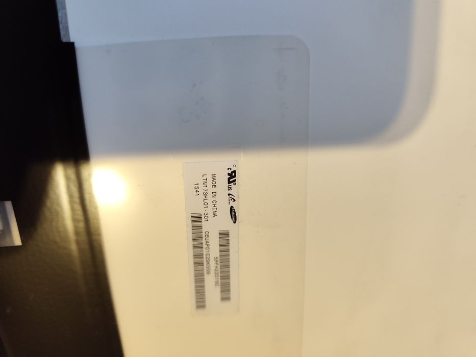 Display laptop Samsung LTN173HL01-301 17.3 inch FullHD LED eDP 30 pini Slim