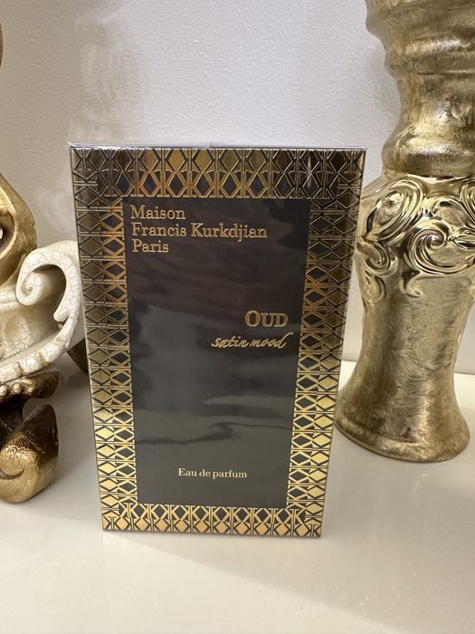 Parfum Oud Satin Mood Premium