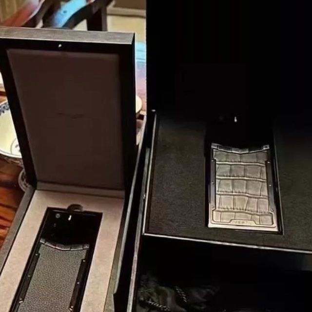 Ремонт сотовых Vertu толькл оригинал