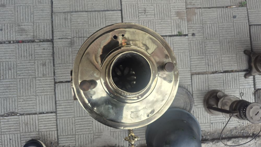 Продам самовар Царизом. 19 век. Латунь.
