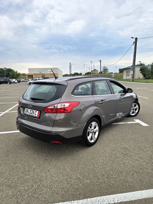 FORD Focus 2013 — imagine 4