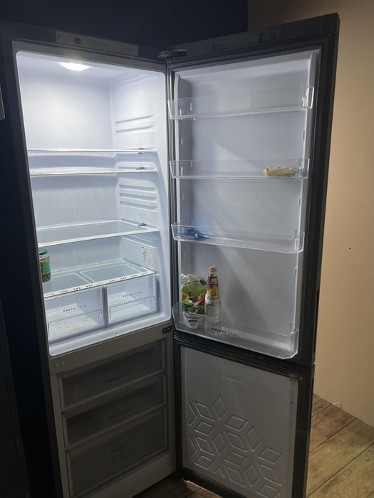 Продам Холодильник бирюса