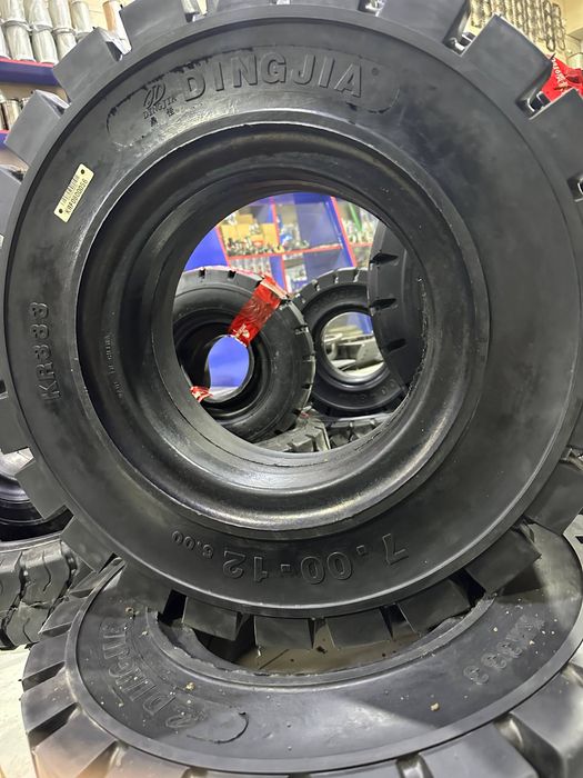 шина 7.00-12 солид DINGJIA