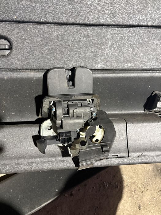 Audi a4 b8 Комби Брава Заден Капак Багажник