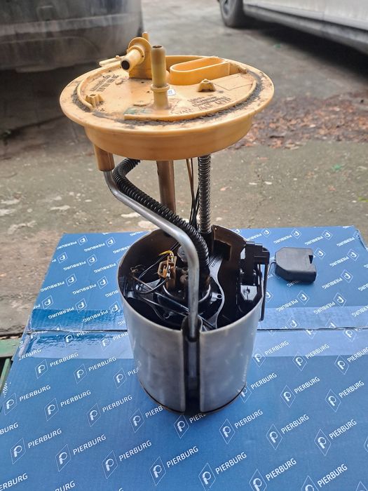 Горивна помпа за резервоар VW Passat B6 BMR