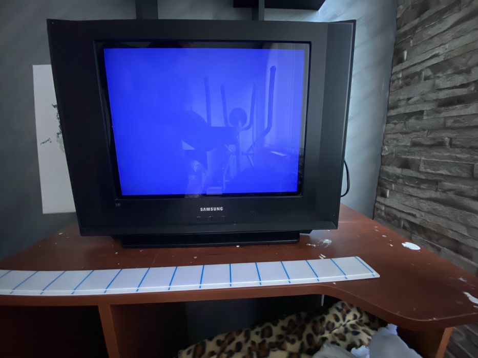 Телевизор Samsung 21 инча