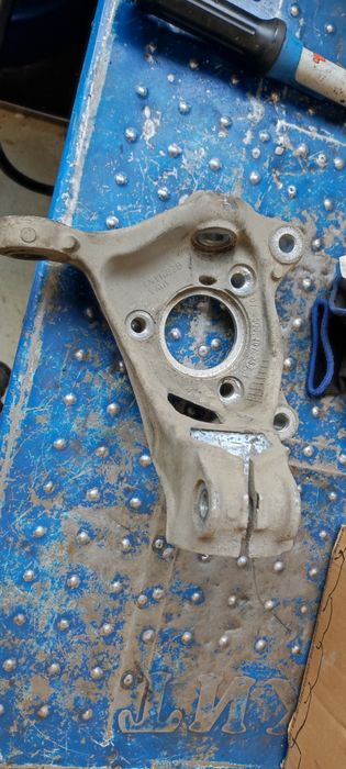 Десен Шенкел  Audi Skoda Volkswagen -  5Q0107259.A