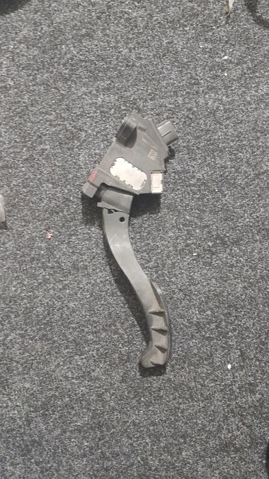 Камри 40 пидал газа 15000