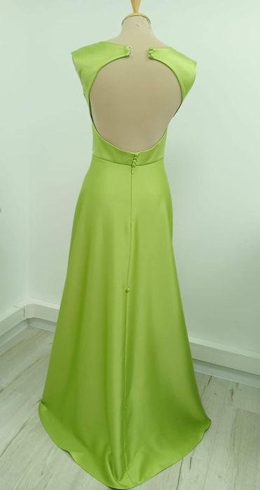 Vând rochii elegante damă