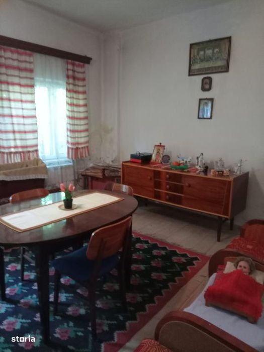 Casa de vanzare, 178 mp, teren 406, zona Bals