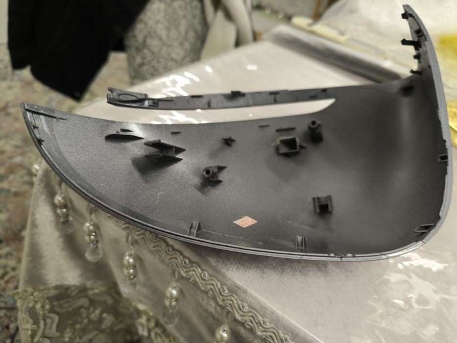 Правой баковой зеркал пластик Byd sea lion 06 мокрый асфальт