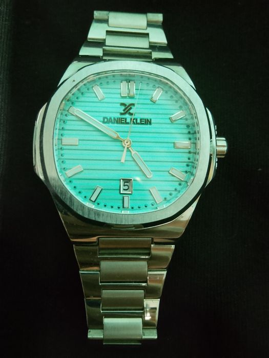 Vând ceas DANIEL KLENI in stare impecabilă