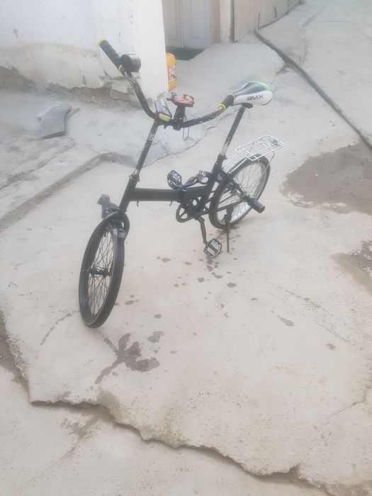 Продаю велик малинкий Кама поднимет 150 кг