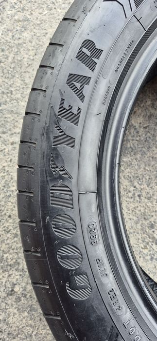 4 anvelope vara Goodyear 215/55/18,dot 2020.Pretul este pe bucata.