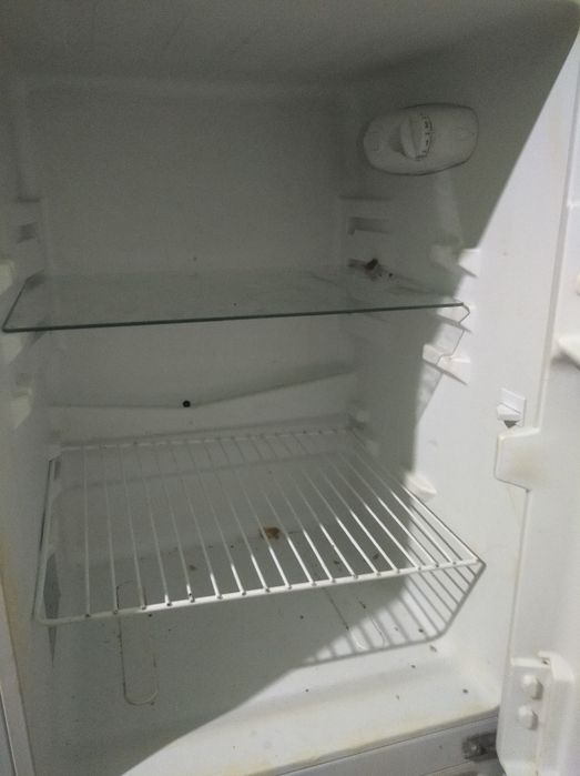 Продам двухкамерный холодильник