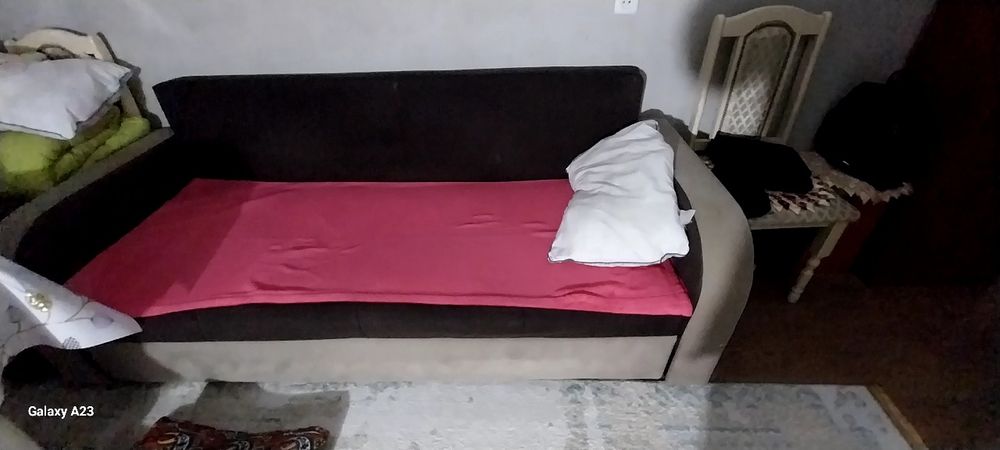 Продам диван срочно