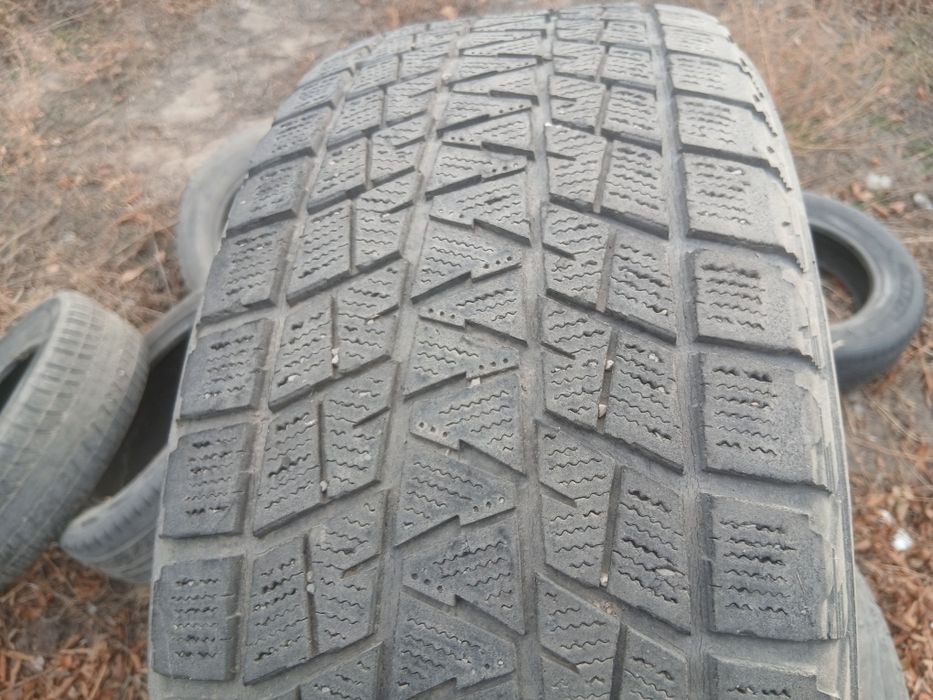 Продам шины Bridgestone blizzak зимние