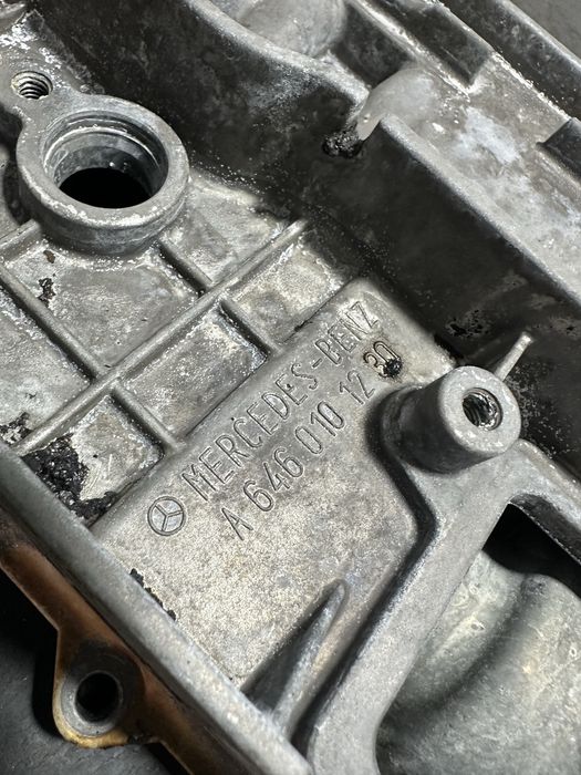 Capac motor chiuloasa Mercedes Sprinter 2.2 CDI 2006-2010