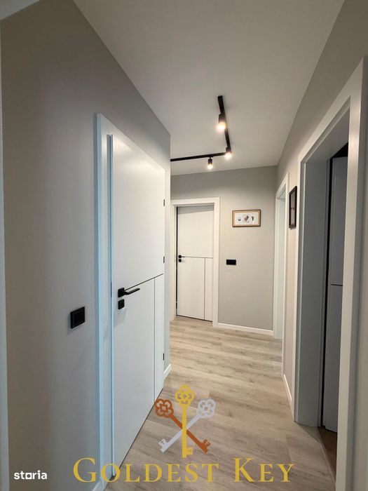 Apartament calitativ cu 3 camere, 2 bai, balcon, 2 garaje