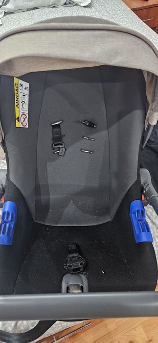 Scaun auto pentru  bebeluș