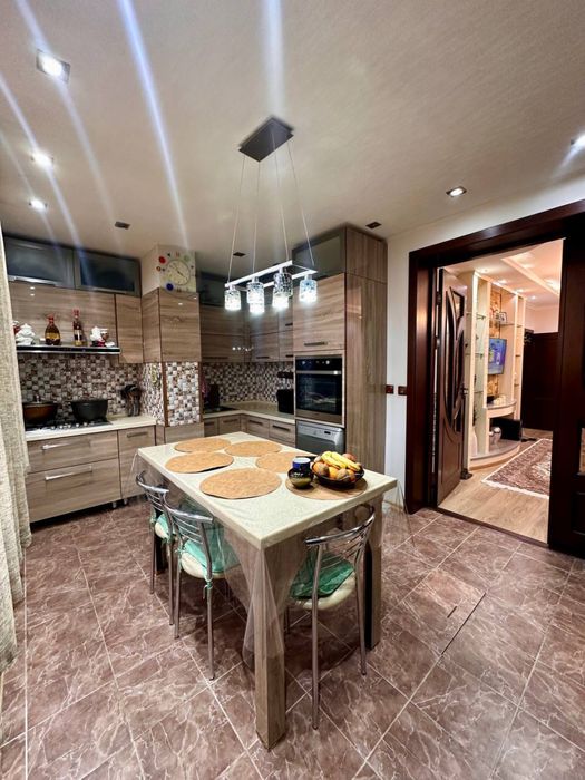 Срочно продается 4-х комнатная квартира