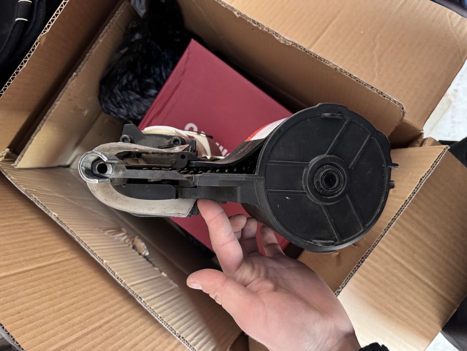 Продам гвоздезабивной пистолет нейлер пневмопистолет