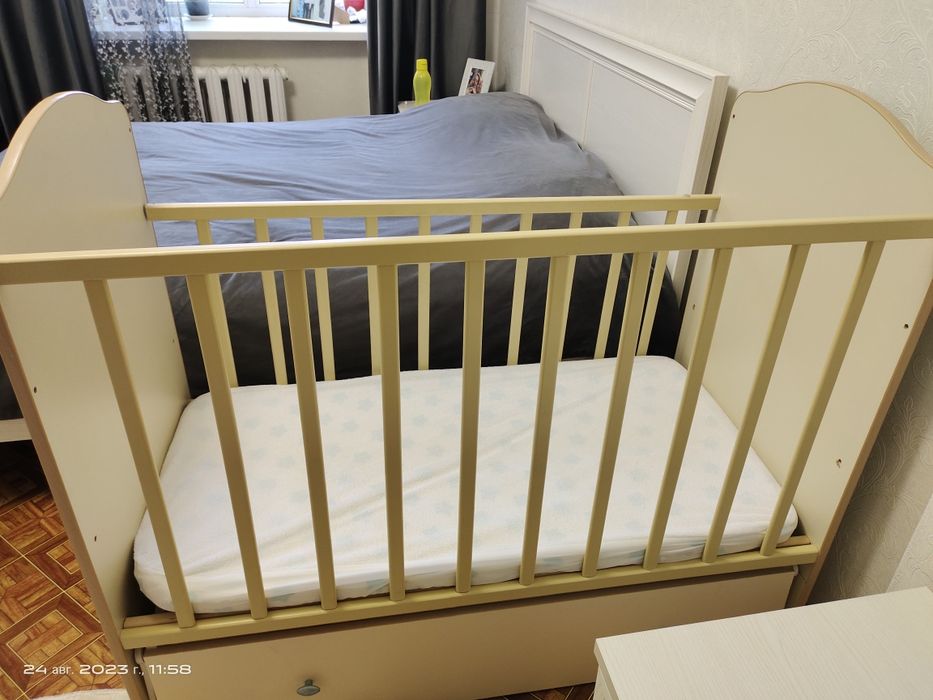 Продам детскую кроватку