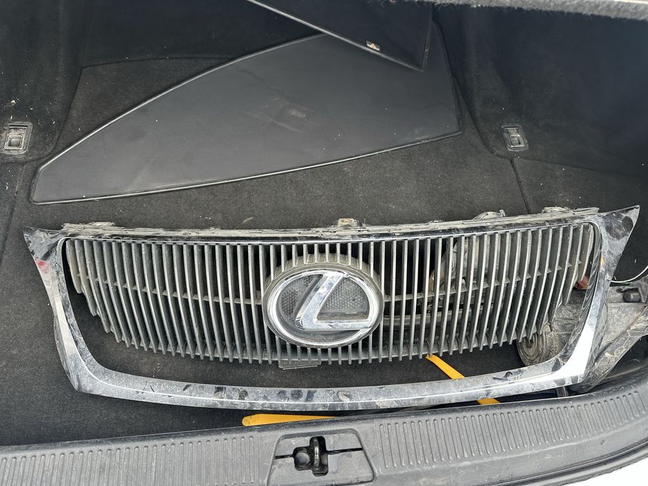 Продам решетку GS300