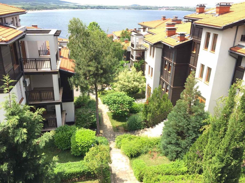 Продава се Едностаен апартамент в Созопол - 54 кв.м за 1727 €/кв.м - Снимка #1