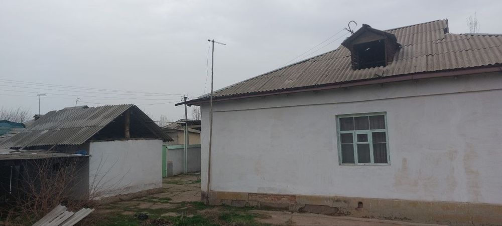Uy sotiladi/Продаётся дом