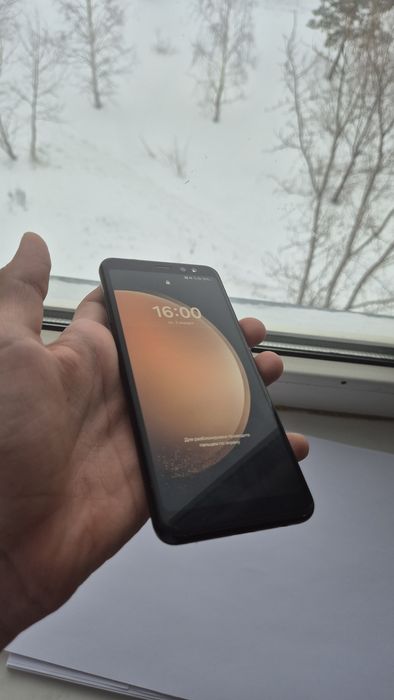 Продам Samsung a8