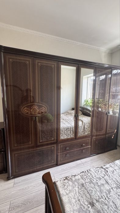 Спальный гарнитур