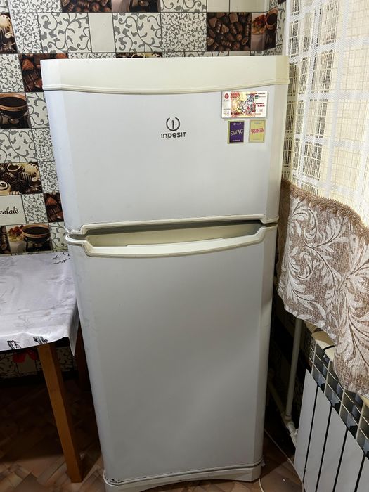 Продам холодилник