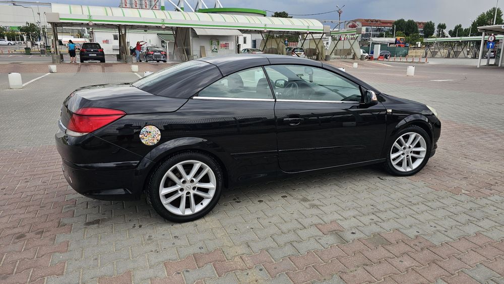 Opel astra h twintop