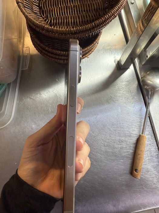 Продается Айфон 15 про Макс 256 гб