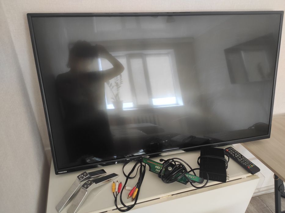 Продам телевизор не смарт