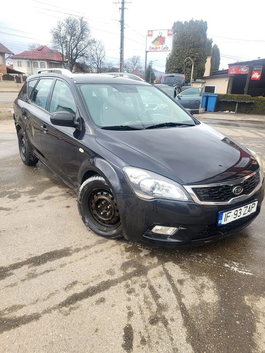 Kia Ceed KIA CEED 2010 1.6 Diesel usor avariata