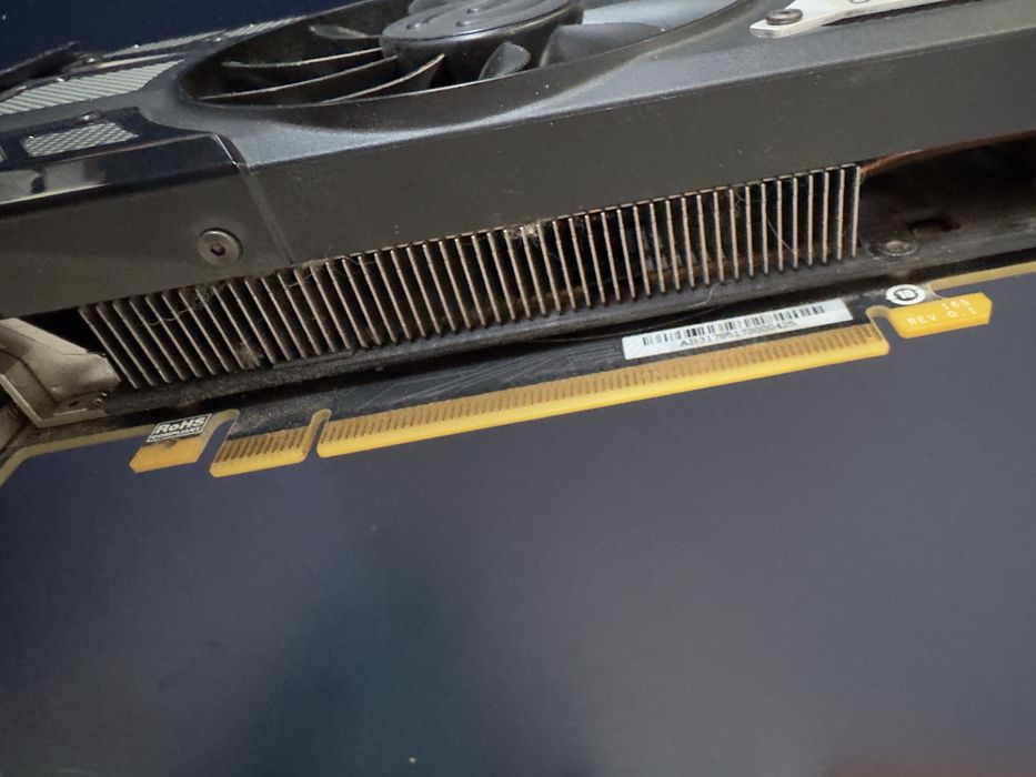 Paca video evga gtx 1070  NU STIU CE ARE