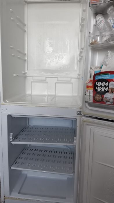 Холодильник Indesit