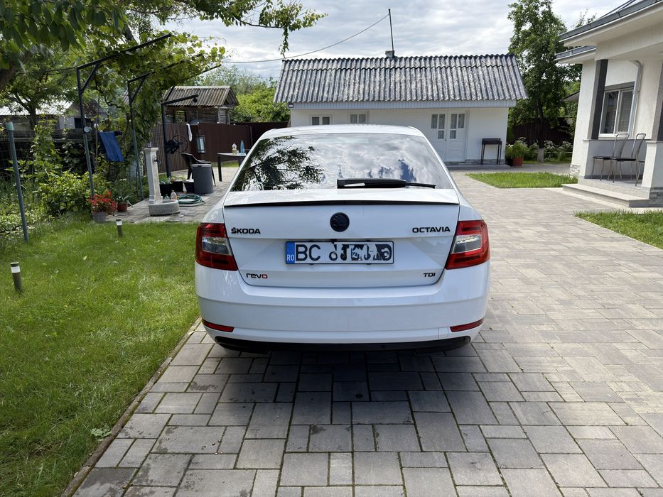SKODA Octavia 2013 — imagine 5