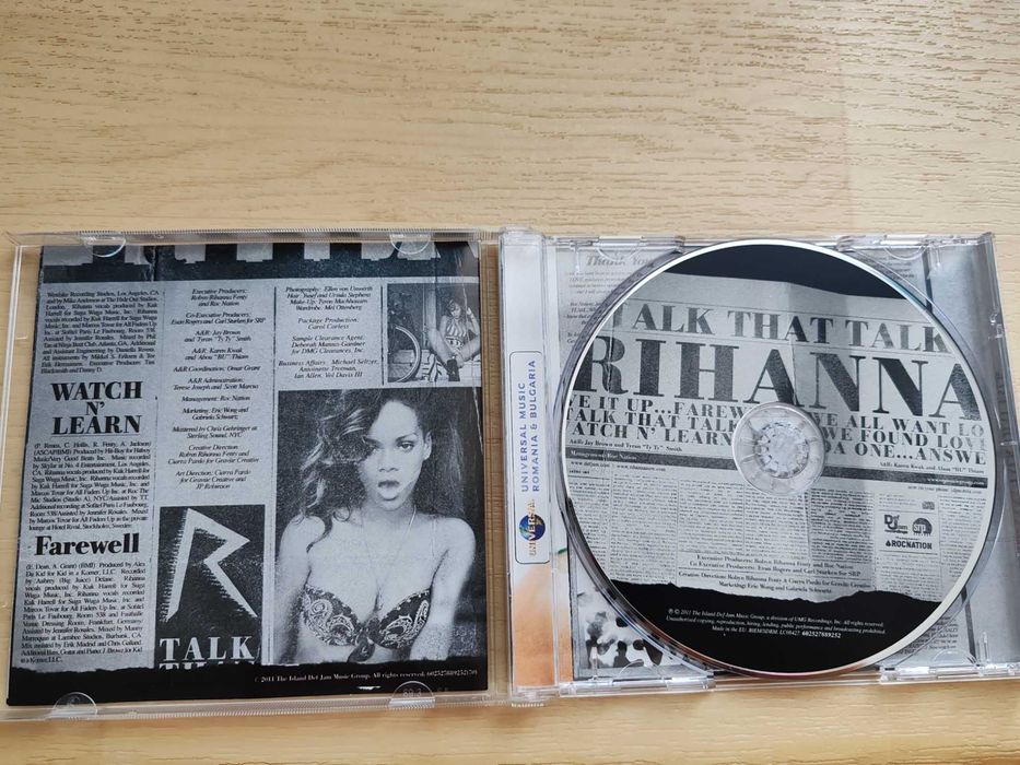 Музикални дискове Eminem,  Sugababes, Rihanna,  Nelly Furtado и  Justin Beaber
