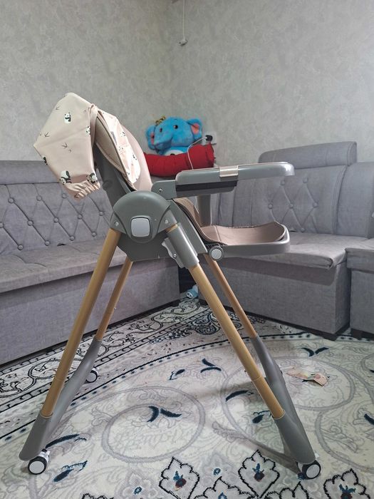 Bolalar ovqatlanadigan stuli