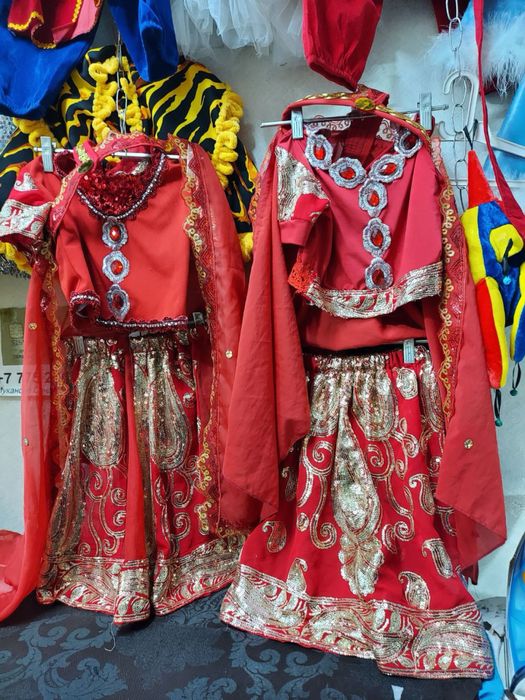 Индийские костюмы на девочек