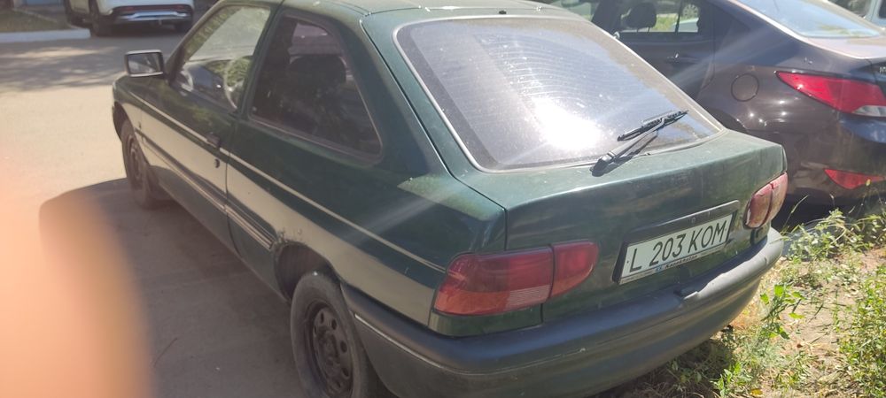 Продам Ford Escort