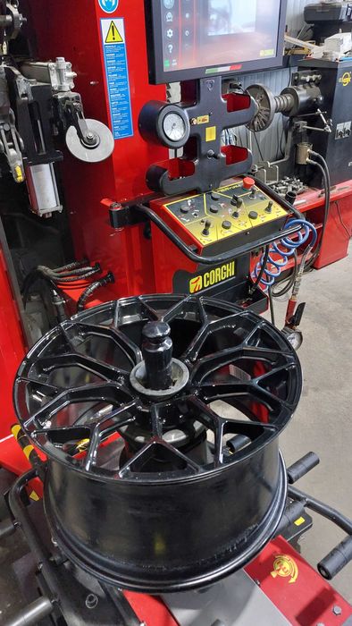 CORGHI - Artiglio Master Force - монтаж/демонтаж безконтактен робот