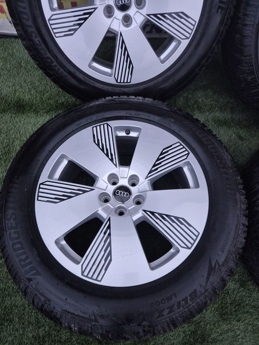 Jante R 19 5x112 cu 255 55 19 Bridgestone 2025, Audi E-tron, Q8, Touareg, impecabile