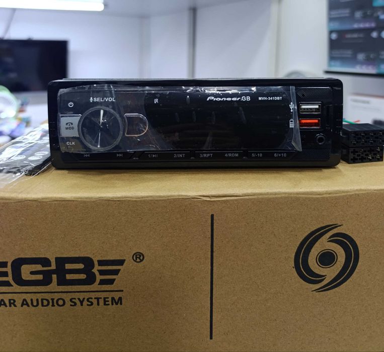 Pioneer 341 BT Bluetooth Avtomagnitola 12V/24V USB TF AUX