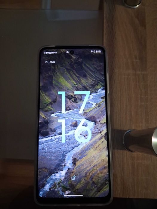 Смарт телефон Motorola e 15